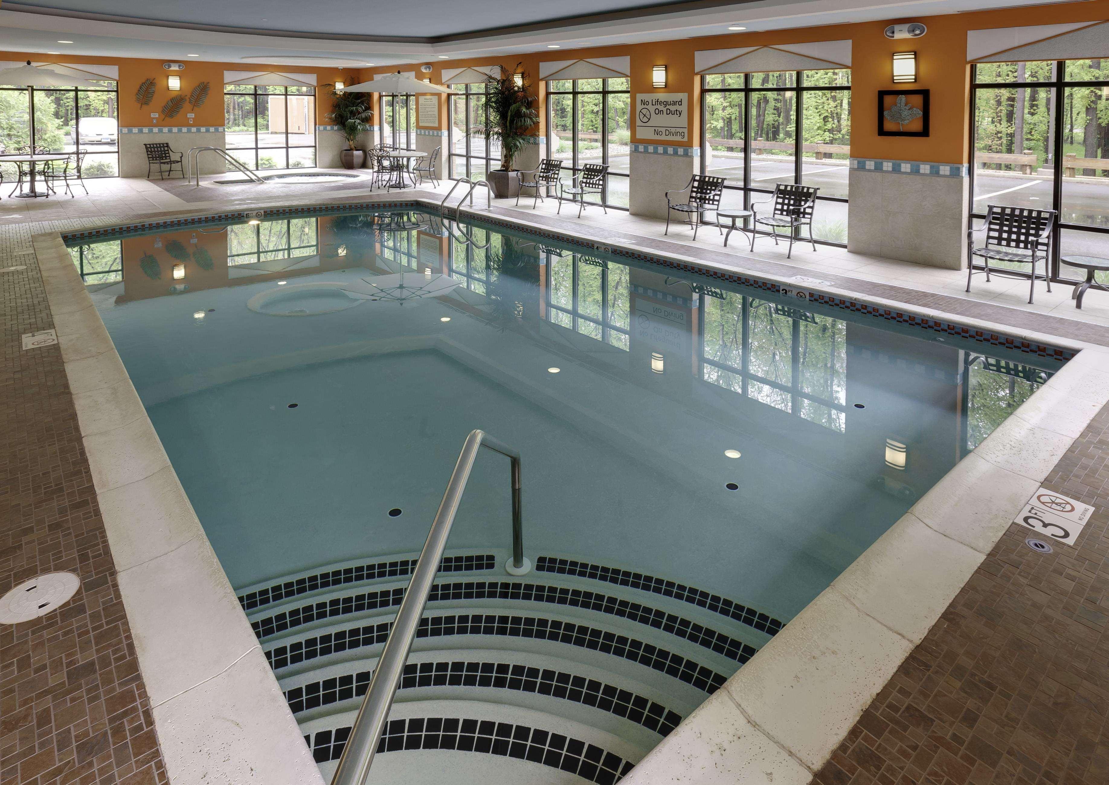Hampton Inn Springfield South Энфилд Экстерьер фото