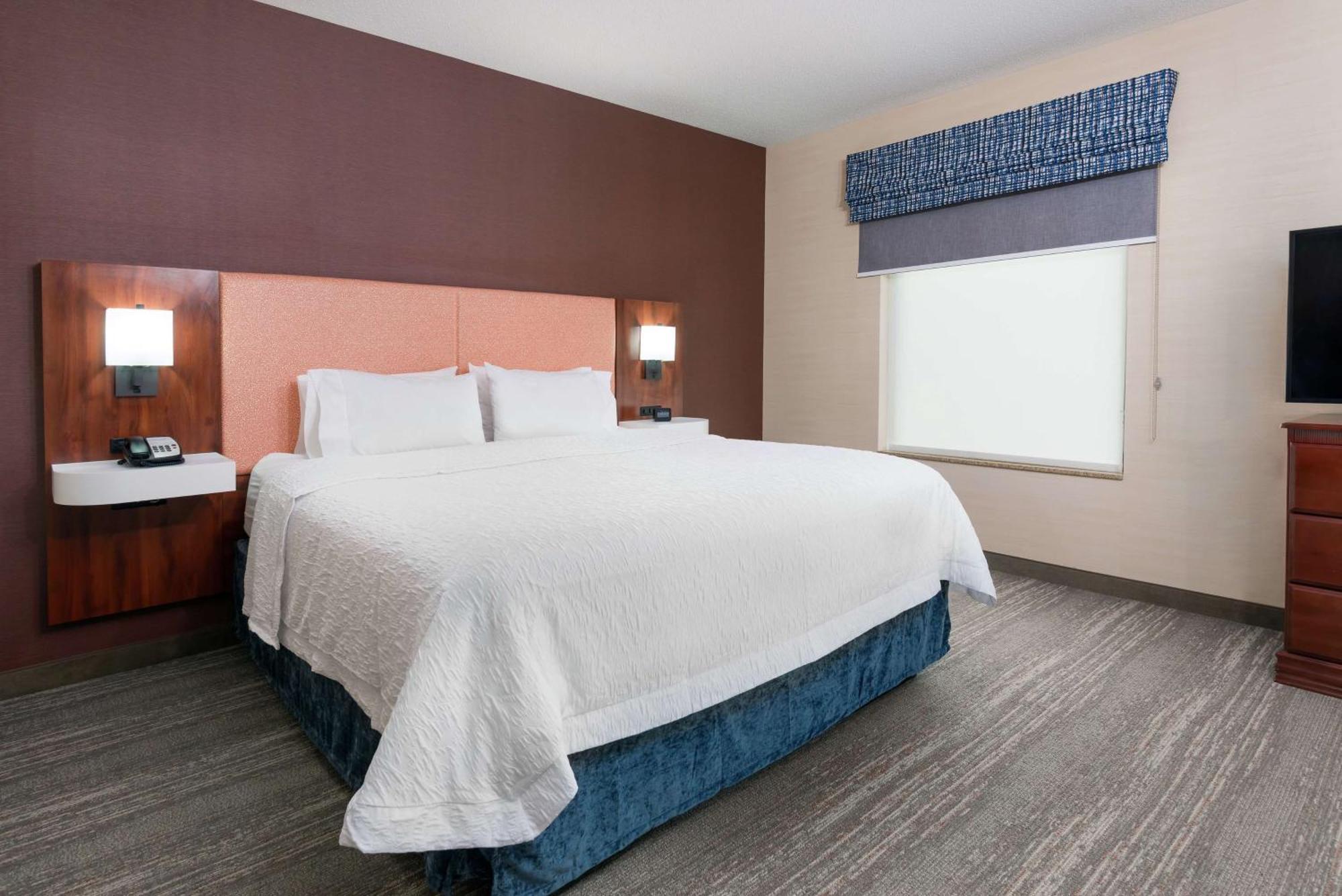 Hampton Inn Springfield South Энфилд Экстерьер фото