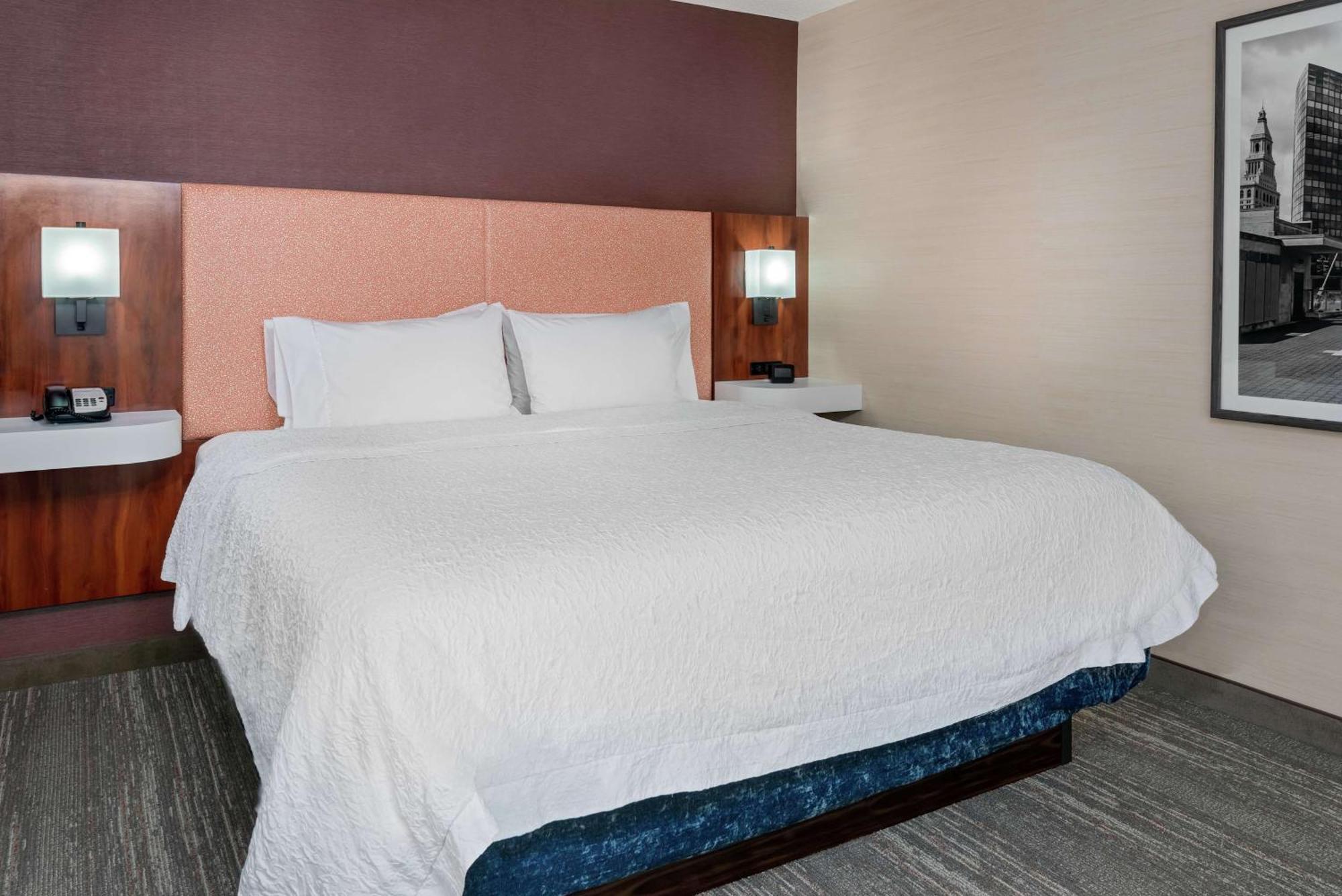 Hampton Inn Springfield South Энфилд Экстерьер фото