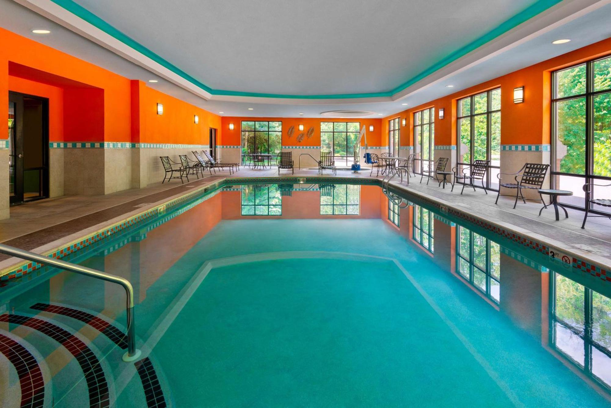 Hampton Inn Springfield South Энфилд Экстерьер фото